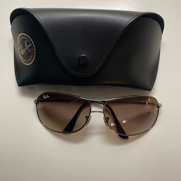 Ray-Ban Classic Brown Sunglasses - Picture 2 of 3